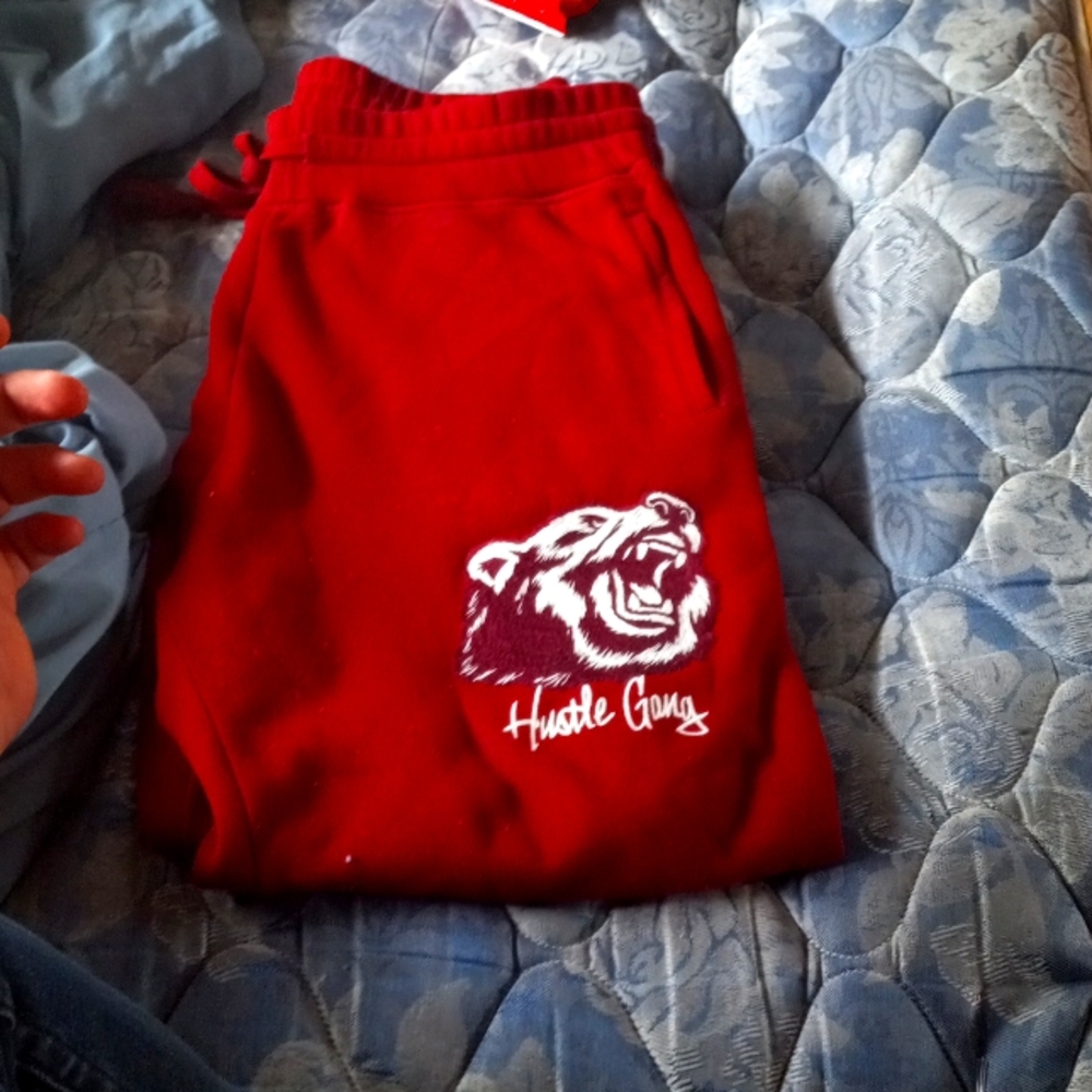 Hustle gang sweats